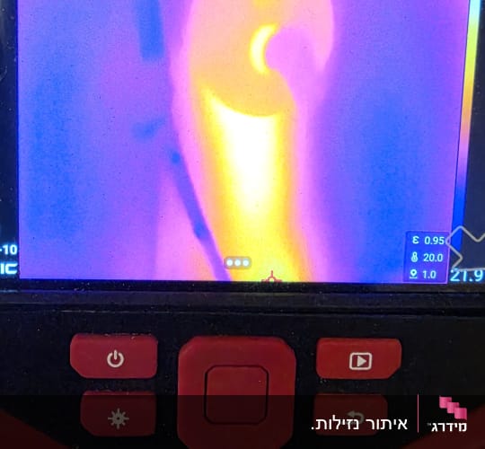 תמונה תרמית של צינור עם חום גבוה